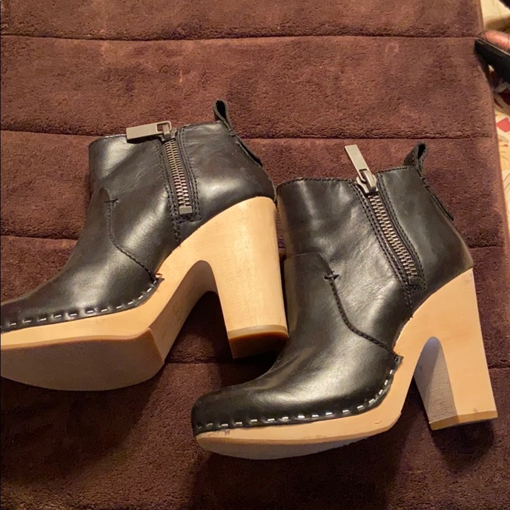 Leather + Wood Sole DV platform booties